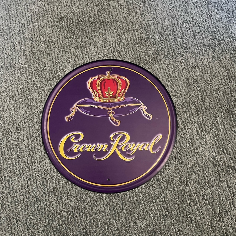 Crown Royal Whiskey Round Metal Sign NEW 11.8'' For Garage/Bar/Mancave